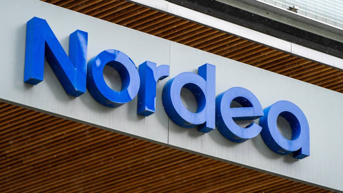 Deutsche Bank höjer konkurrenterna