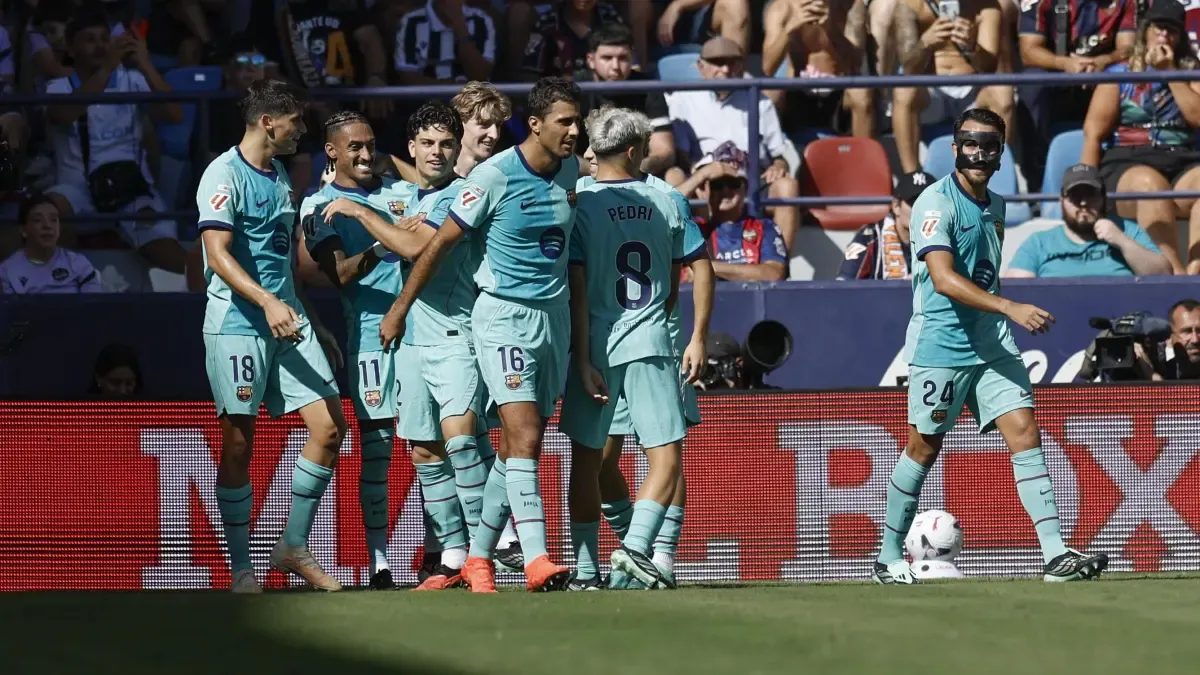Barça-Racing: desafío histórico para el líder