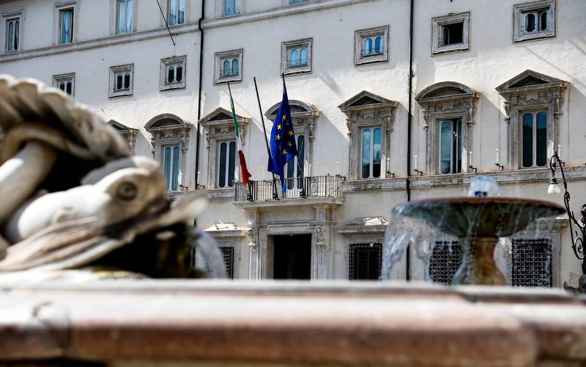 Taglio accise carburanti, possibile proroga del governo: oggi il Cdm
