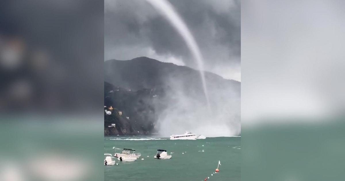 Tromba marina filmata al largo del Tigullio: ha sfiorato anche un battello turistico