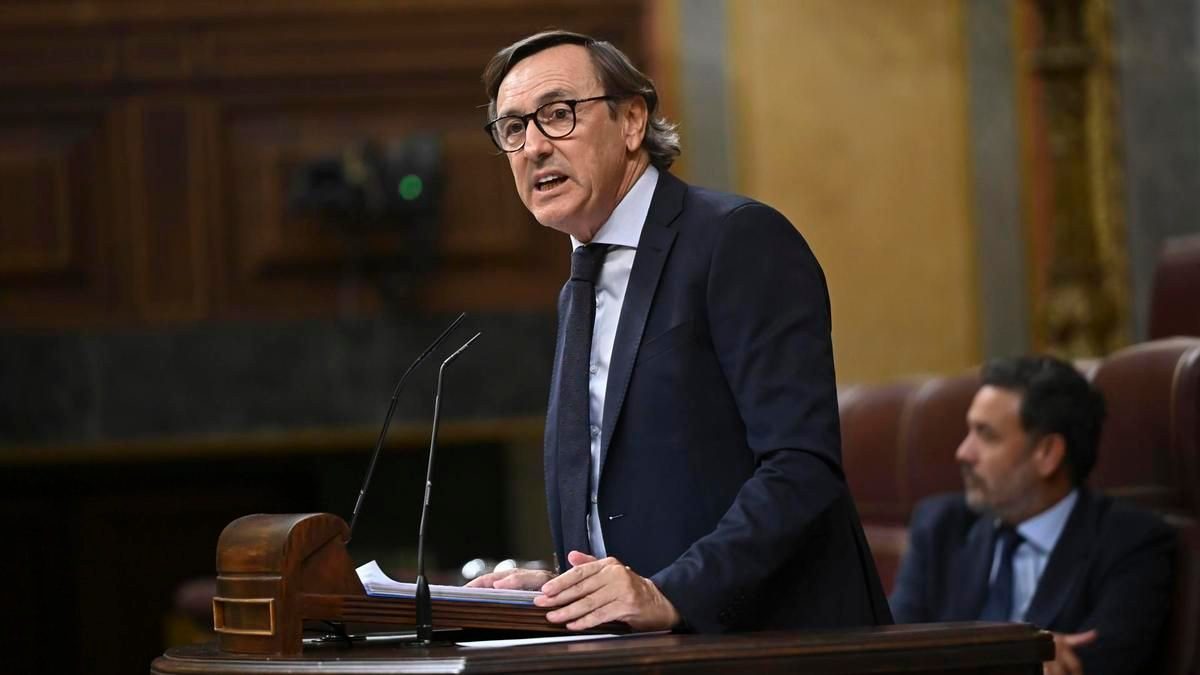 PP y Vox redoblan la ofensiva contra el Gobierno por Ceuta: "Marca un antes y después. Se acabó"
