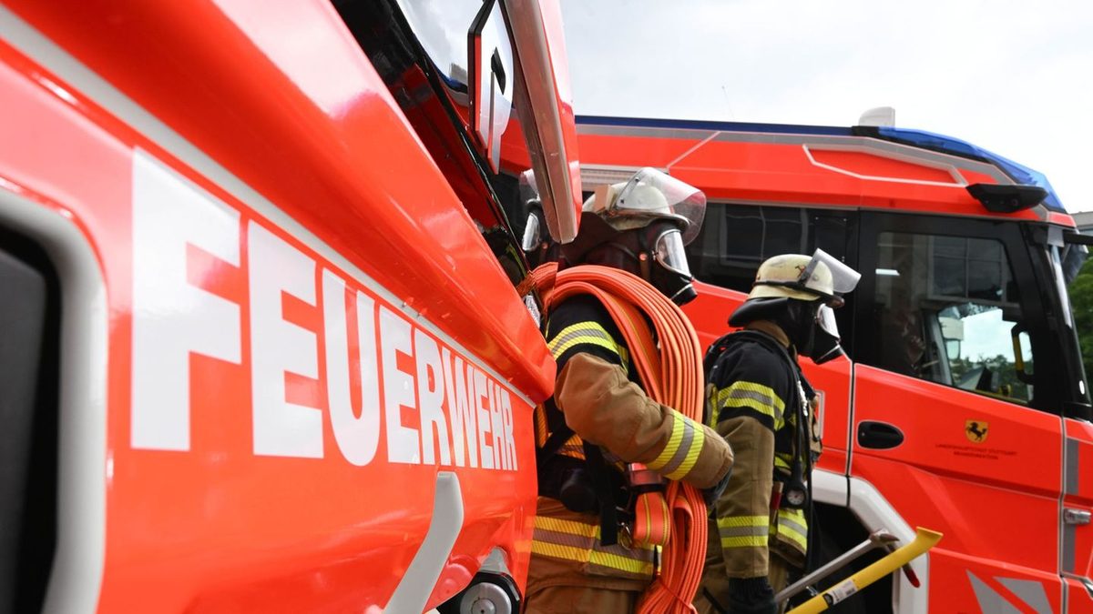 Feuer: Zwei Menschen sterben bei Brand in einer Wohnung