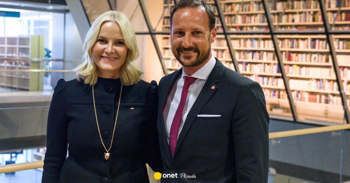 Trudny początek Mette-Marit jako królowej. Mierzy się z problemem