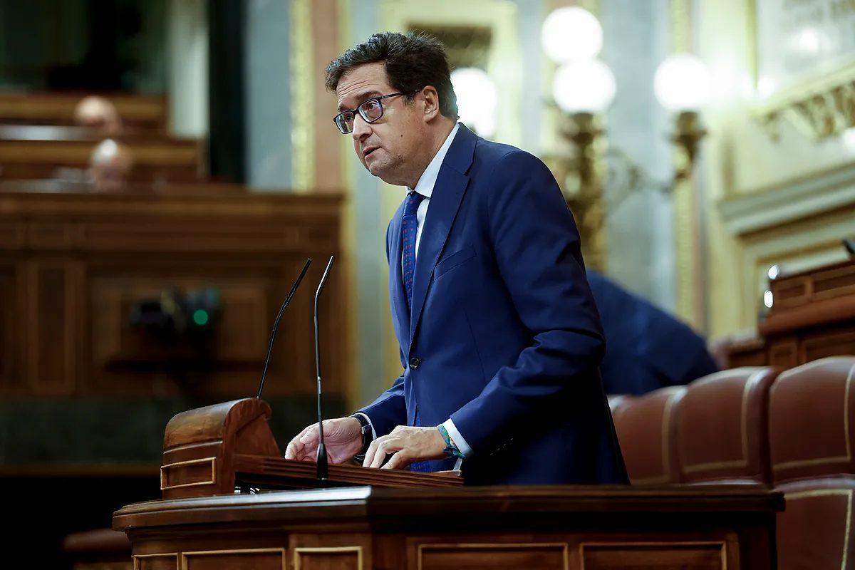 Sumar votará por primera vez en contra de un decreto del Gobierno y deja contra las cuerdas la regulación de los 'lobbi…