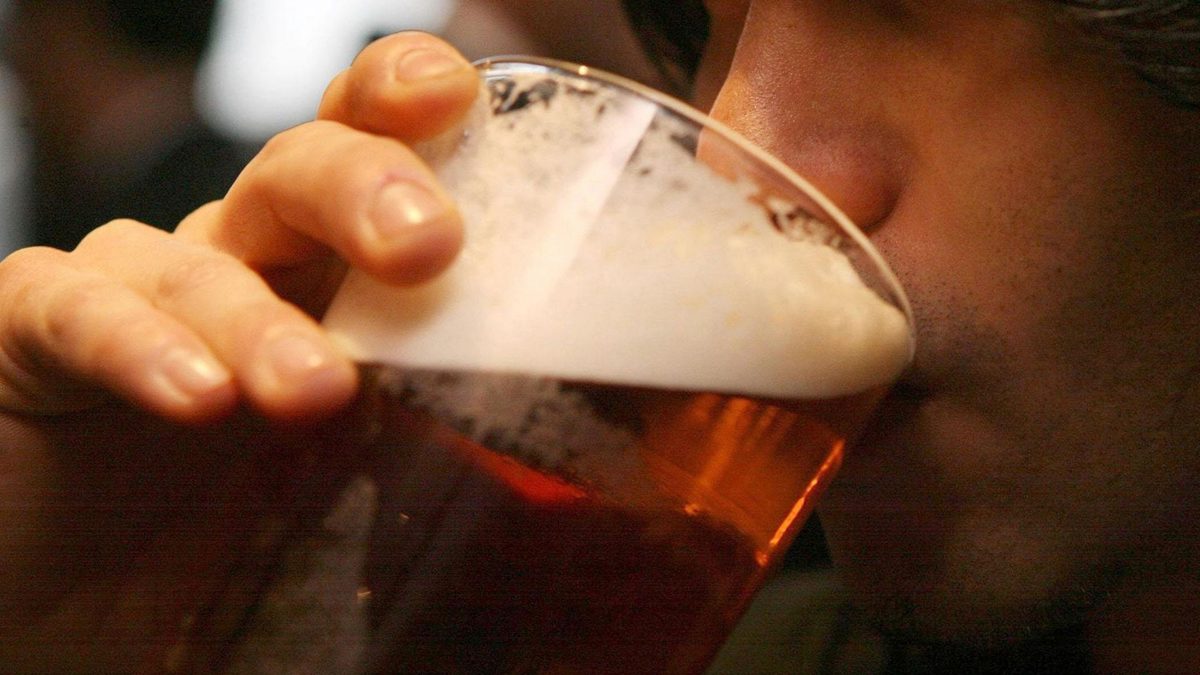 Pubs and shops can now accept digital ID to buy alcohol