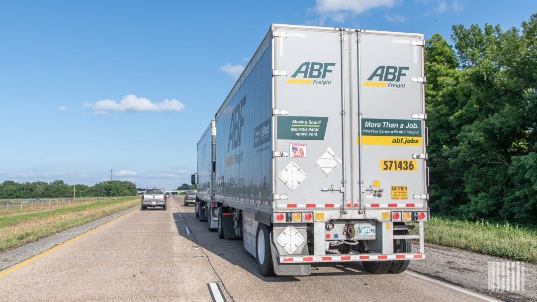 ArcBest sees tonnage growth accelerate in August; raises Q3 asset-light guide