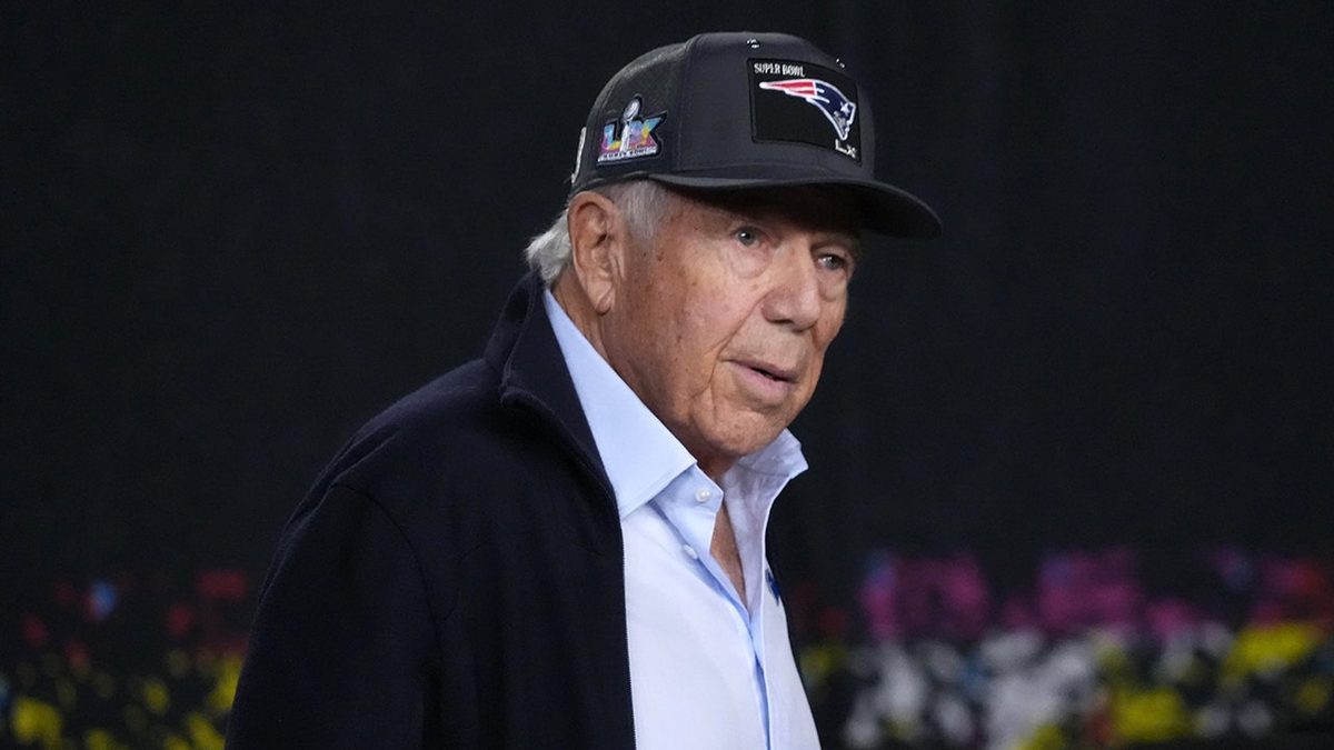 Macklemore ban by Robert Kraft draws fire from AOC and CAIR who advocate for free speech only when convenient