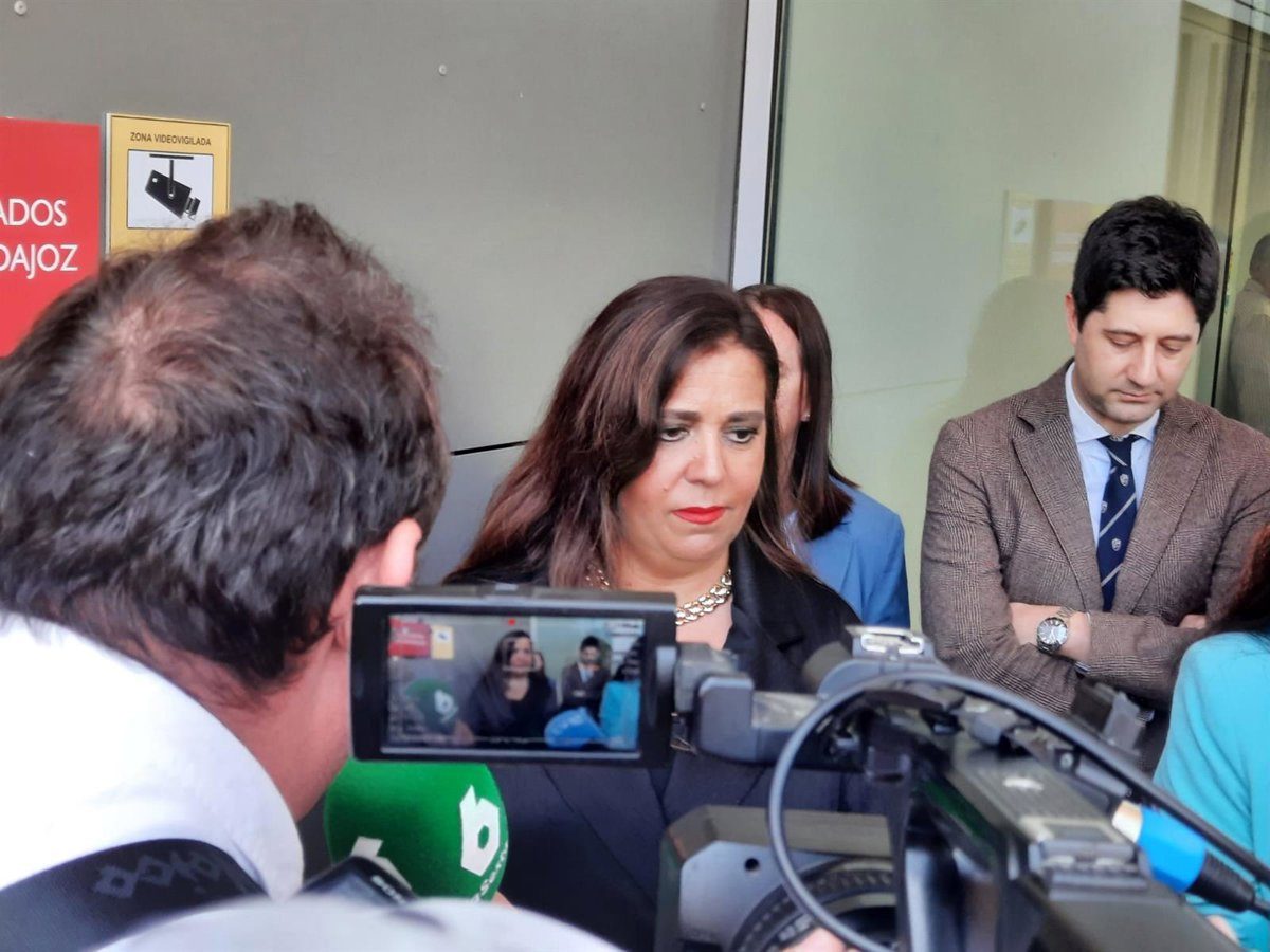 La jueza que investigó al hermano de Sánchez pide ser acusación en el 'caso Leire' por perjuicios graves