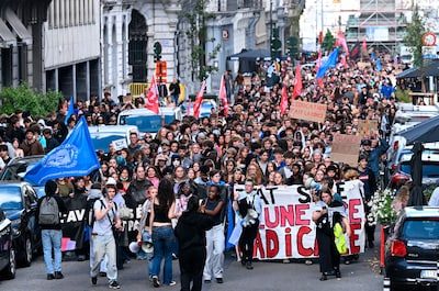 "Jusqu'à 13.600 euros par an": les étudiants manifestent contre la hausse du minerval