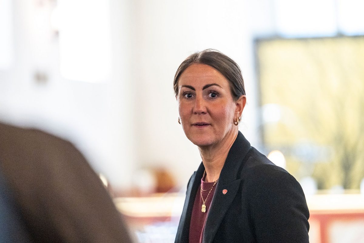 Ap vil ha ned sykefraværet – varsler ny reform på forebygging