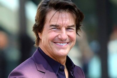 Tom Cruise (64) verrast met coverfoto waarop hij met bijna ontbloot bovenlijf staat