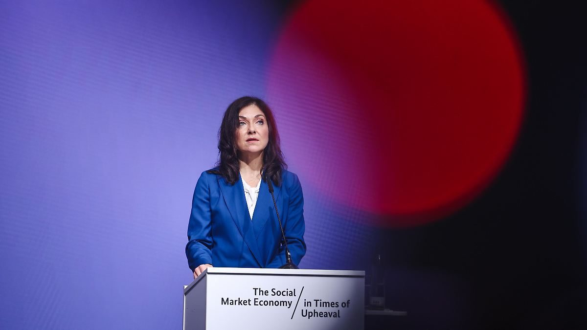Austausch zum Heizungsgesetz: Bericht: Ministerin Reiche lässt Treffen mit Gaslobby vertuschen