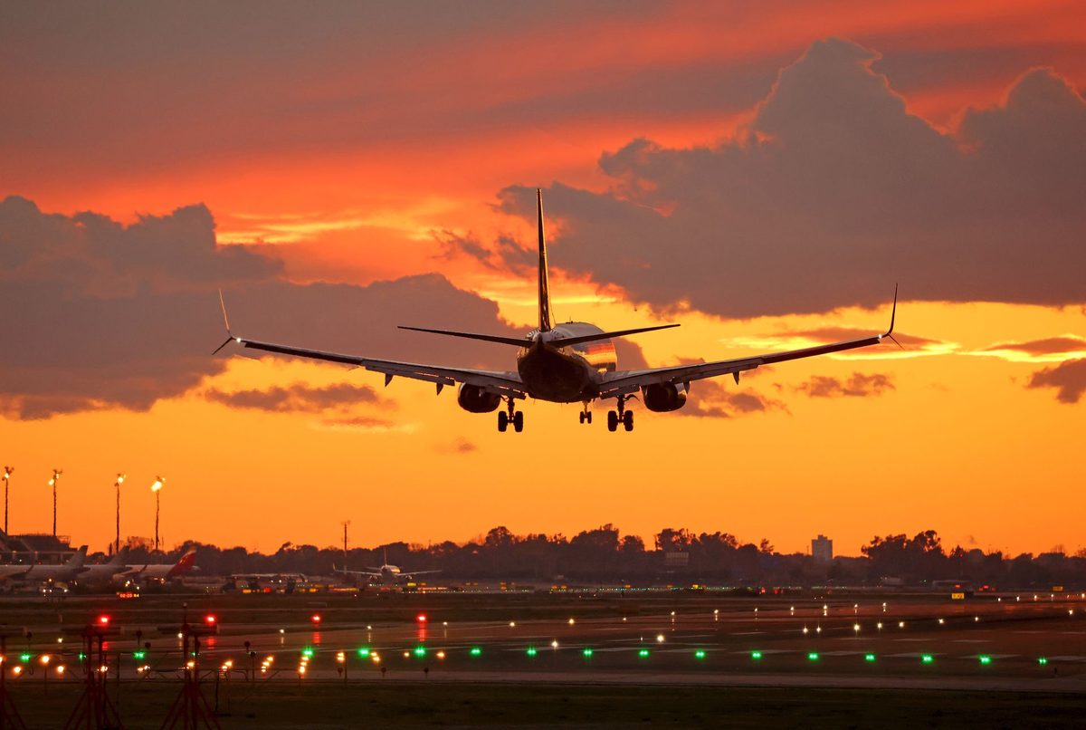 Awaria Boeinga 737 po starcie z Maszhadu. Panika na pokładzie
