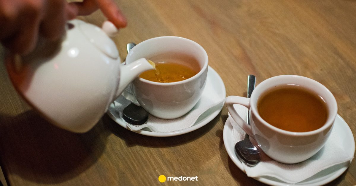 Wieczorna herbata mnichów. Zaśniesz w 15 minut po tej prostej mieszance