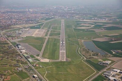 L’aéroport d’Ostende-Bruges reçoit un nouveau permis, assorti de conditions