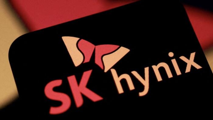 SK Hynix Explores First US Memory Chip Production With Intel