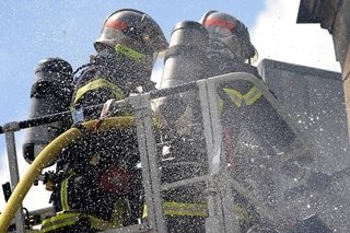Un incendie s’est déclenché dans un parc photovoltaïque dans les Landes, déjà 100 hectares brûlés