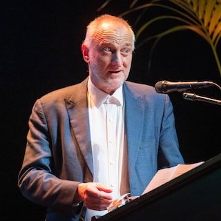 UGent-professor Freddy Mortier uitgejouwd op proclamatieviering na uitspraken over schorsing Nathan Cofnas