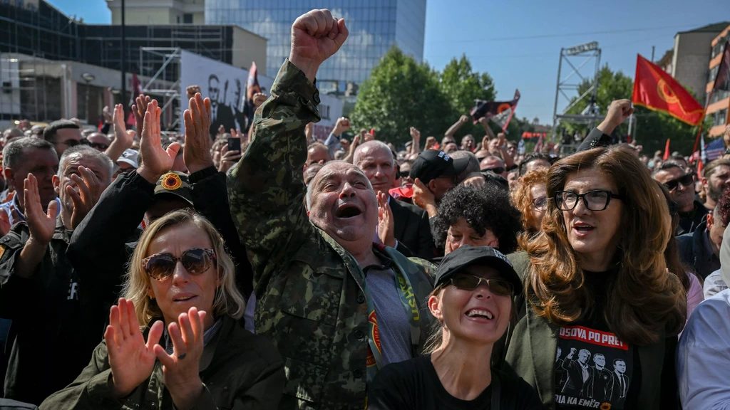 Woede bij Kosovo-Albanezen over celstraf voor oud-president Thaci
