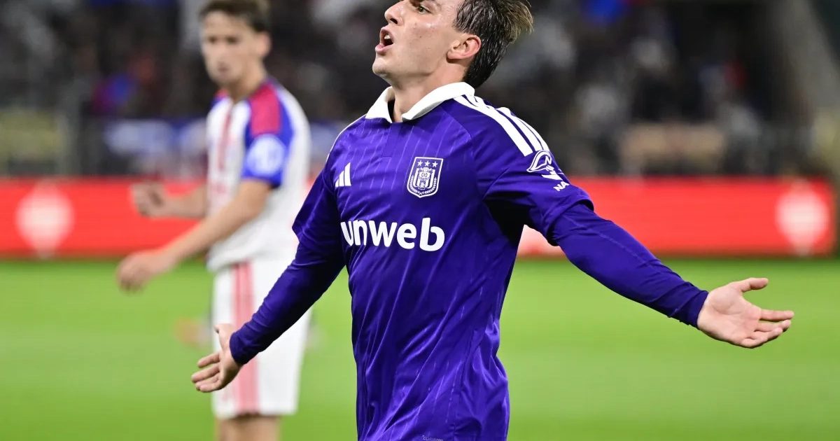 LIVE: Anderlecht speelt ineens met drie... centrumspitsen