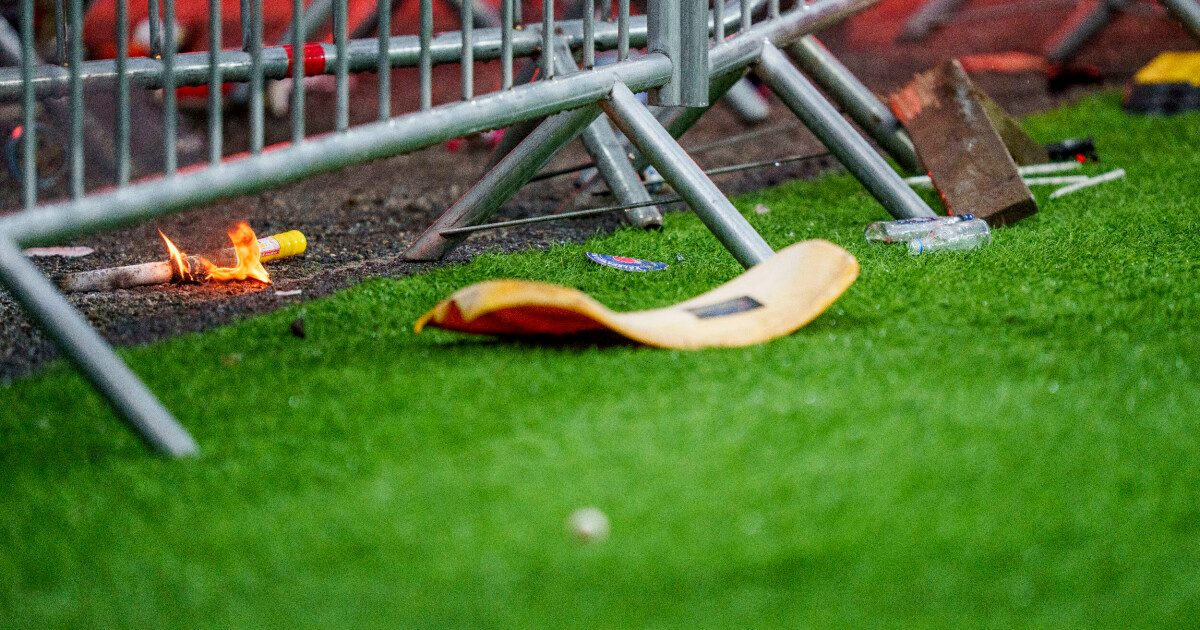 Vålerenga fyrer løs mot egne fans etter Åråsen-hærverk: – Mer enn en ripe i omdømmet