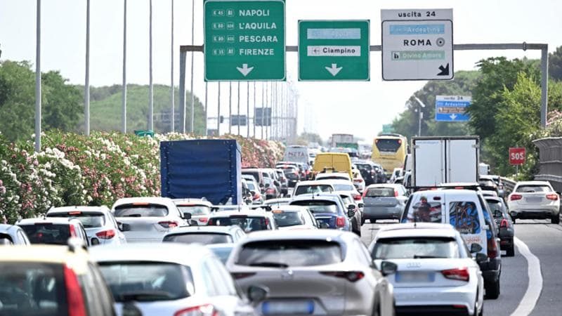 Bollo auto, regole e limiti: cosa c’è da sapere sullo stop in vigore nel 2027