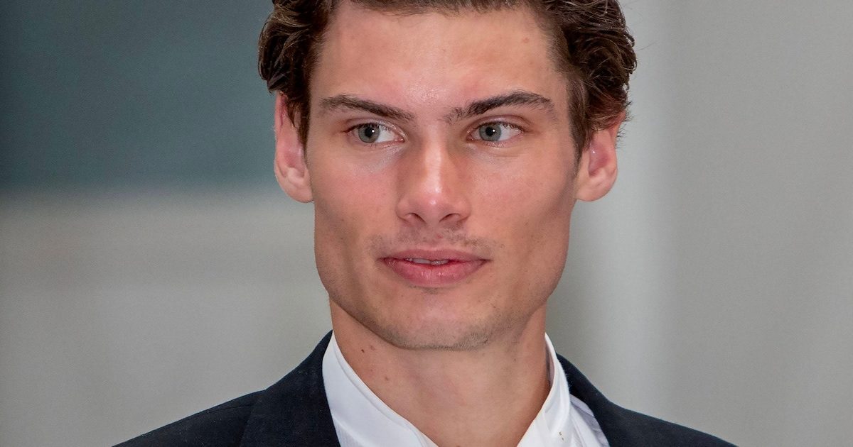 Vincent von Preuschen gewährt Einblick in die Welt des jungen Adels