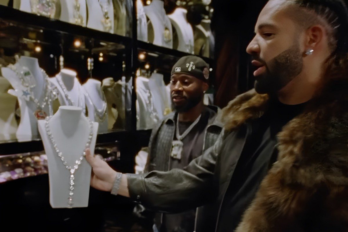 Drake Shows Off His Extensive Jewelry and Watch Collection