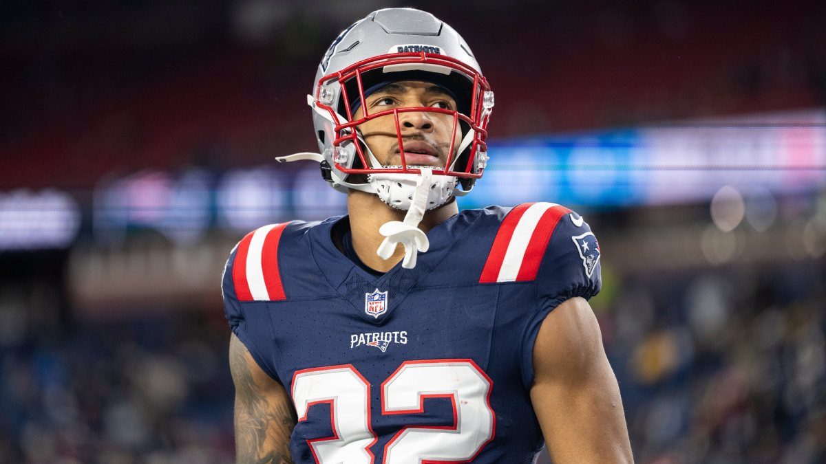 Patriots' Curious Approach Could Start to Make Sense vs. Steelers