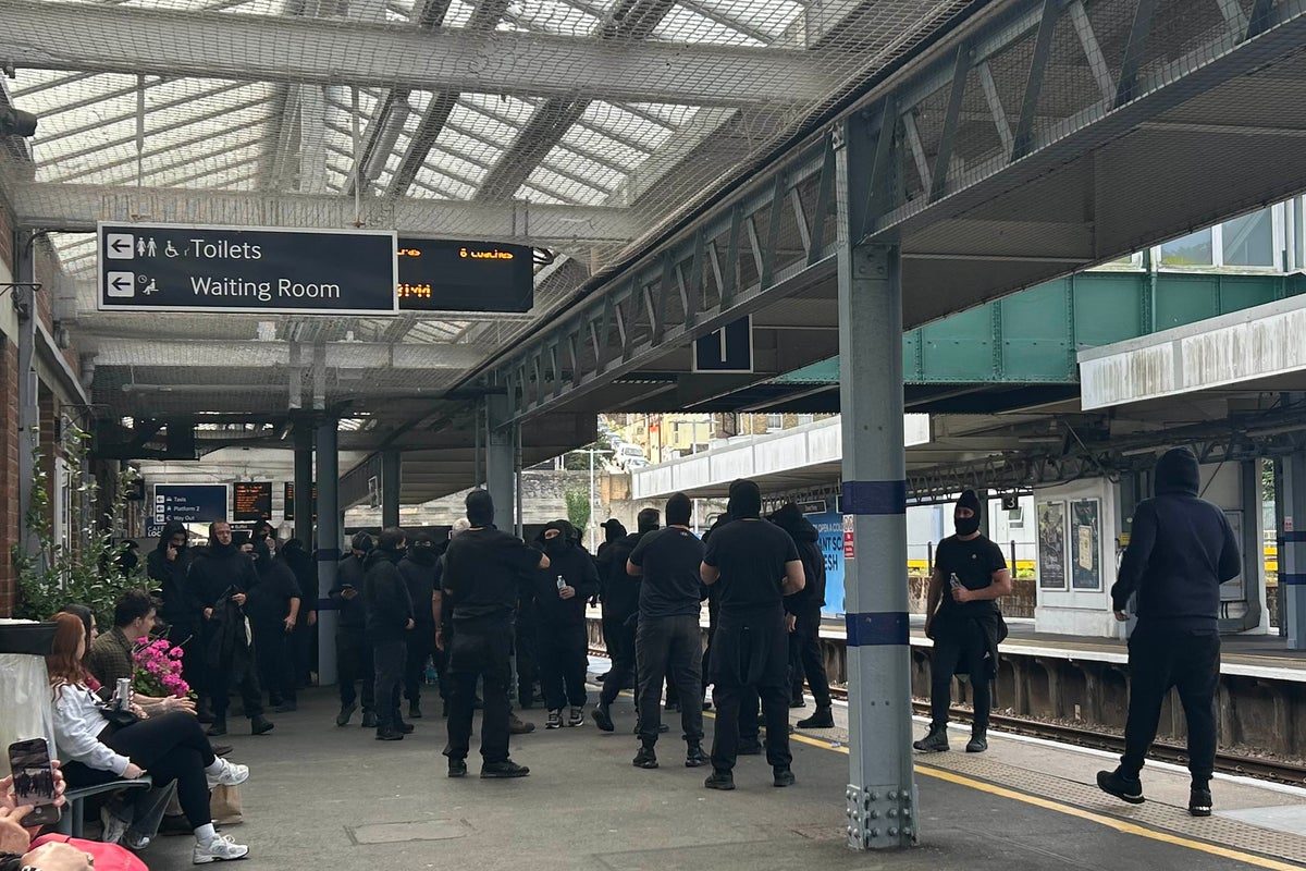 UK urged to ban Patriot Platform behind anti-migrant protests