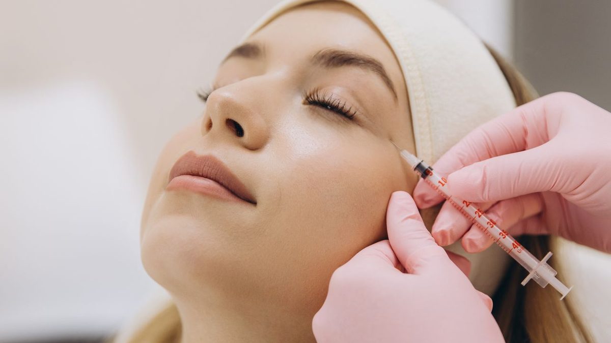 I filler viso permanenti sono illegali. Il professor Antonino Di Pietro, dermatologo e chirurgo, avverte: «I tribunali…