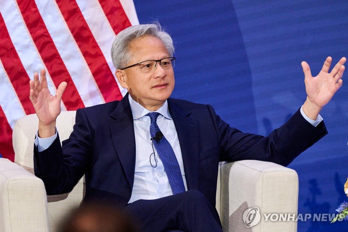 젠슨 황 "다음 AI 거대 시장은 사이버 보안"