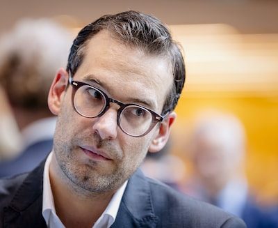 CNV eist 3 tot 5,5 procent loonsverhoging in nieuwe cao’s: ‘Werkenden mogen niet opnieuw de rekening betalen’