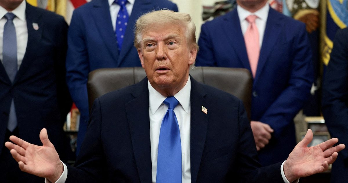"Les Midterms seront comme un référendum" : Donald Trump, l’encombrant parrain des républicains