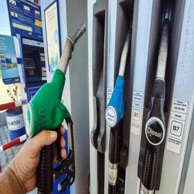 Carburanti, proseguono i rialzi. Il diesel in autostrada a 2,34 euro