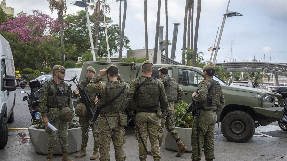 Dos militares evacuados de Ceuta al Hospital Gómez Ulla de Madrid tras ser agredidos por inmigrantes y resultar heridos