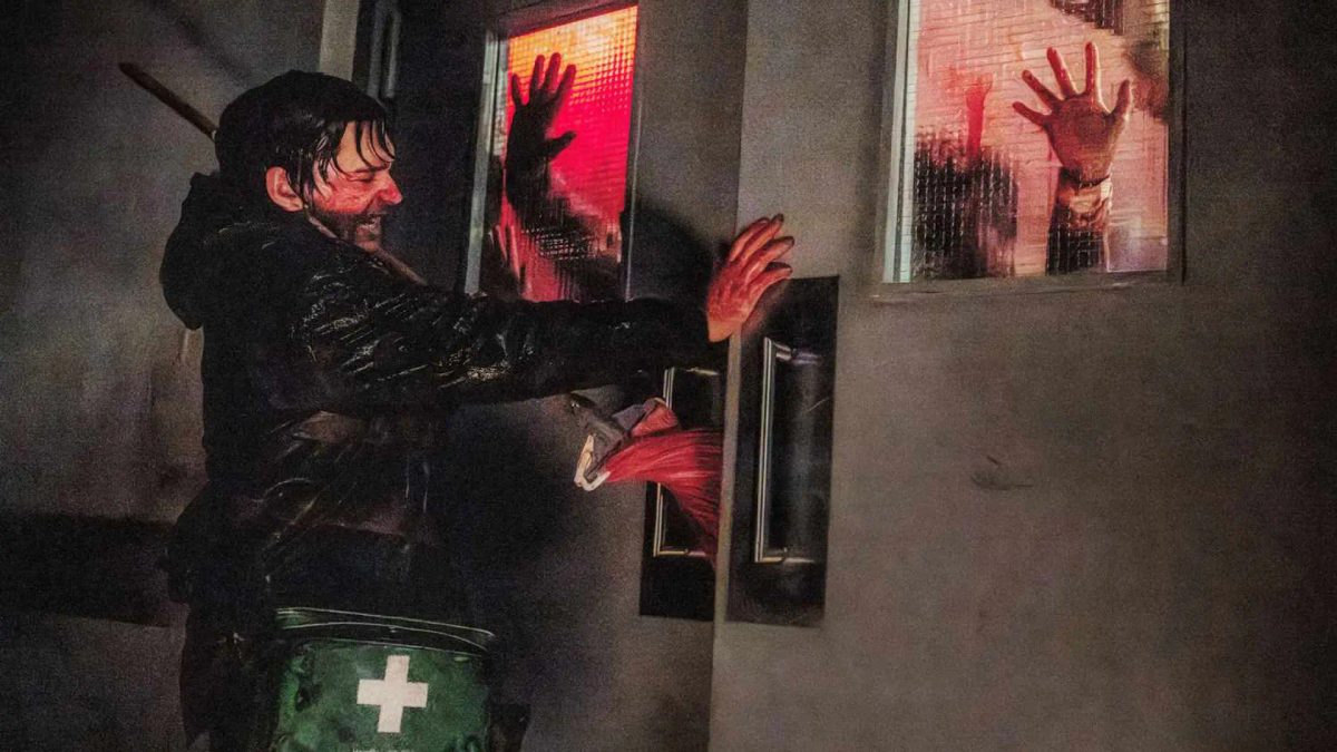 Crítica de Resident Evil, una estupenda película de terror y zombis que es fiel al espíritu de la saga
