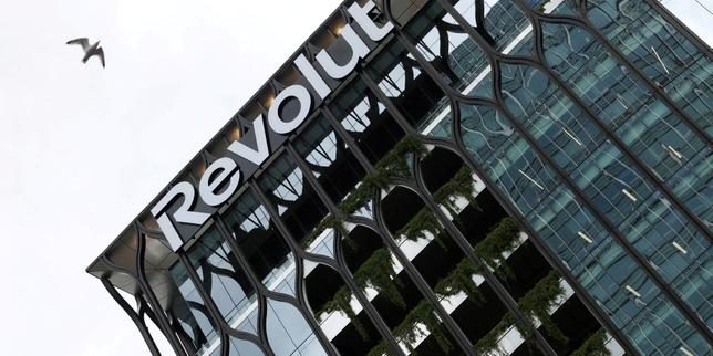 La banque en ligne britannique Revolut se dit victime d’« une escroquerie sophistiquée », des données clients compromis…