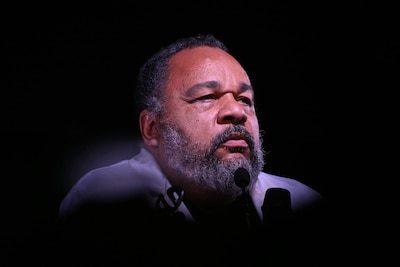 Dieudonné condamné à six mois sous bracelet électronique pour apologie du terrorisme
