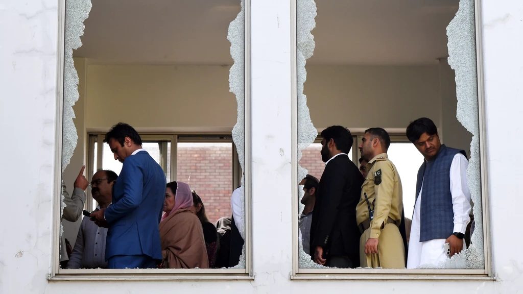 Veel mis met brandveiligheid Pakistaans ziekenhuis waar 14 baby's omkwamen