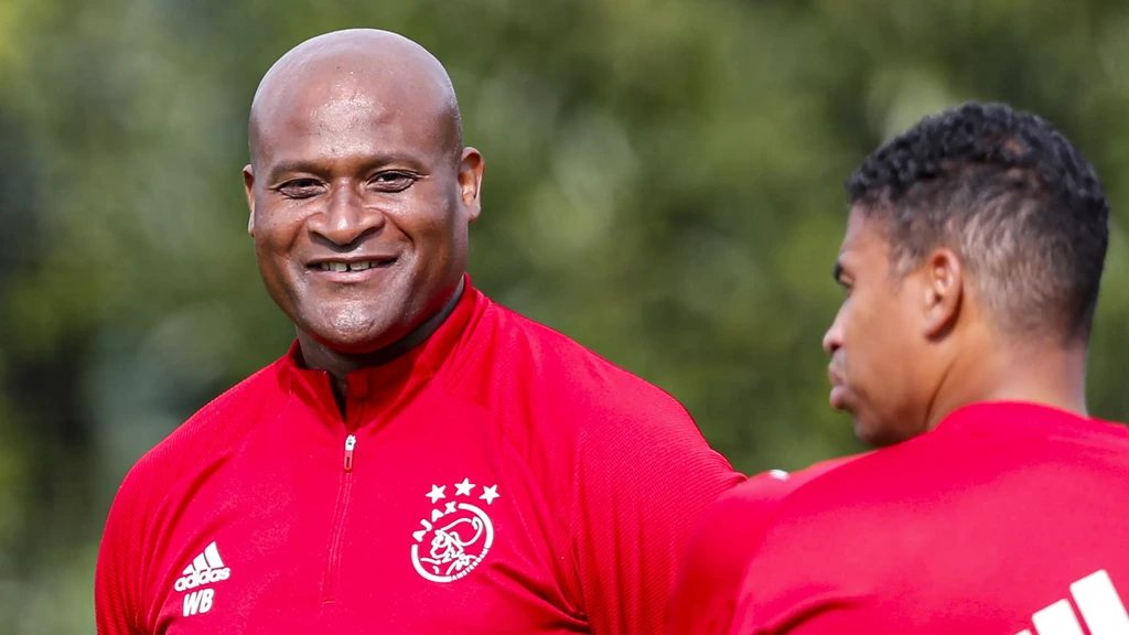 Bogarde volgt Echteld op als assistent van bondscoach Reiziger bij Jong Oranje