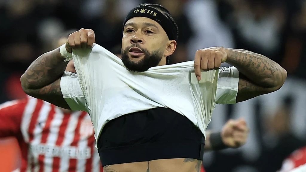 Depay uitgefloten door fans Corinthians na 'slechtste penalty uit geschiedenis'