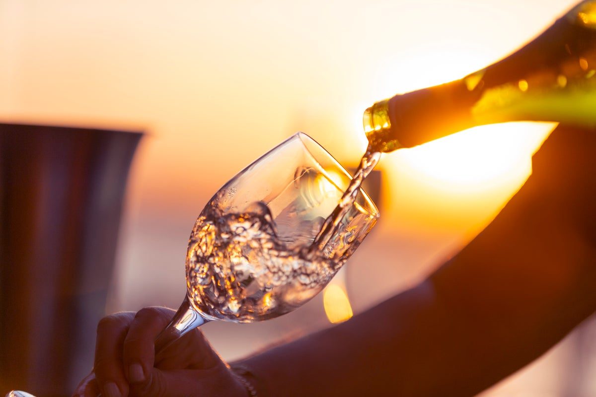 How tea, coffee and alcohol can affect iron absorption