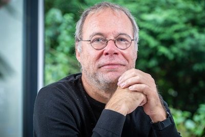 Werkloze Alain (59) reageert op plan-Sammy Mahdi: “Ik moet nu al elke maand 400 euro van mijn spaargeld halen om rond t…