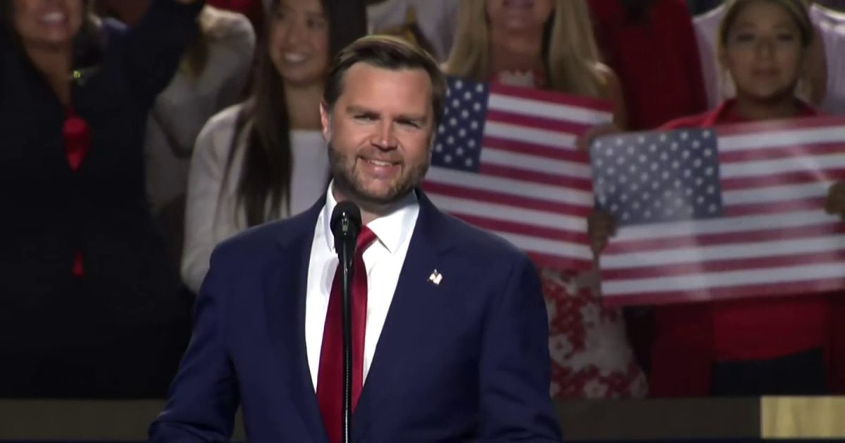 VP Vance calls out protester at GOP midterm convention