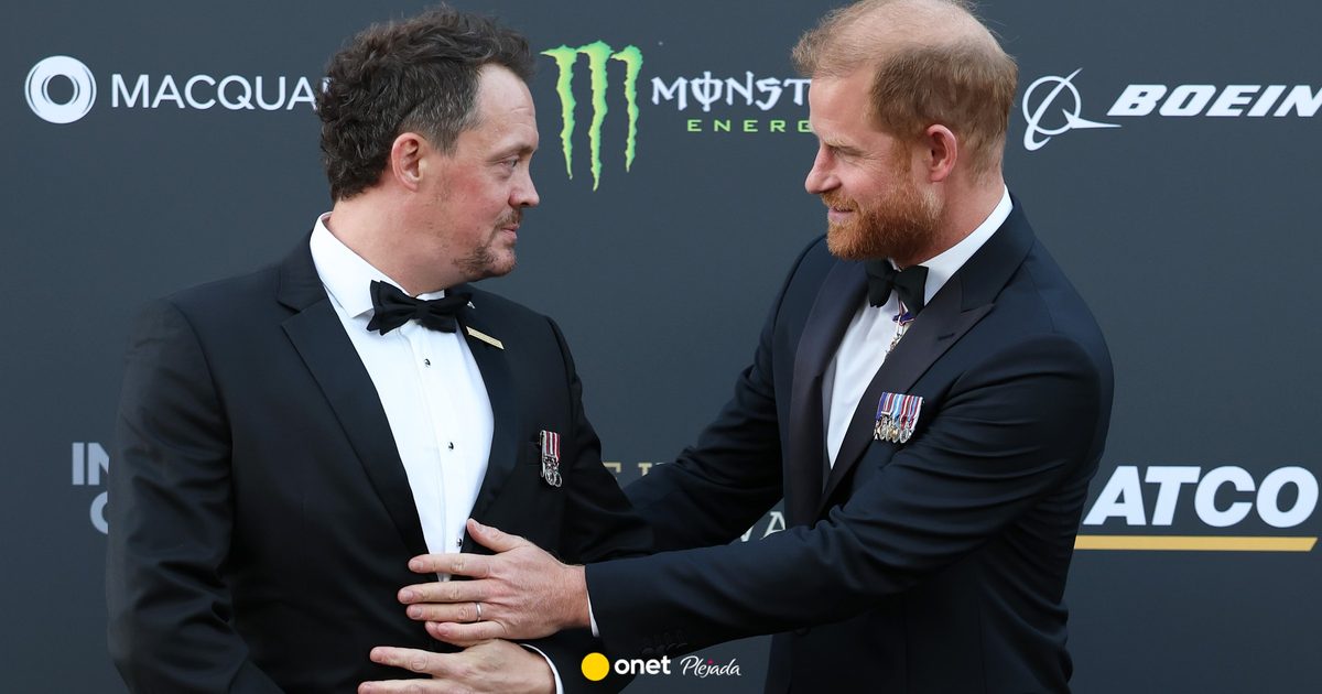 Pierwsze oficjalnie wyjście Harry'ego w Wielkiej Brytanii. Zachwycał się rugbystą