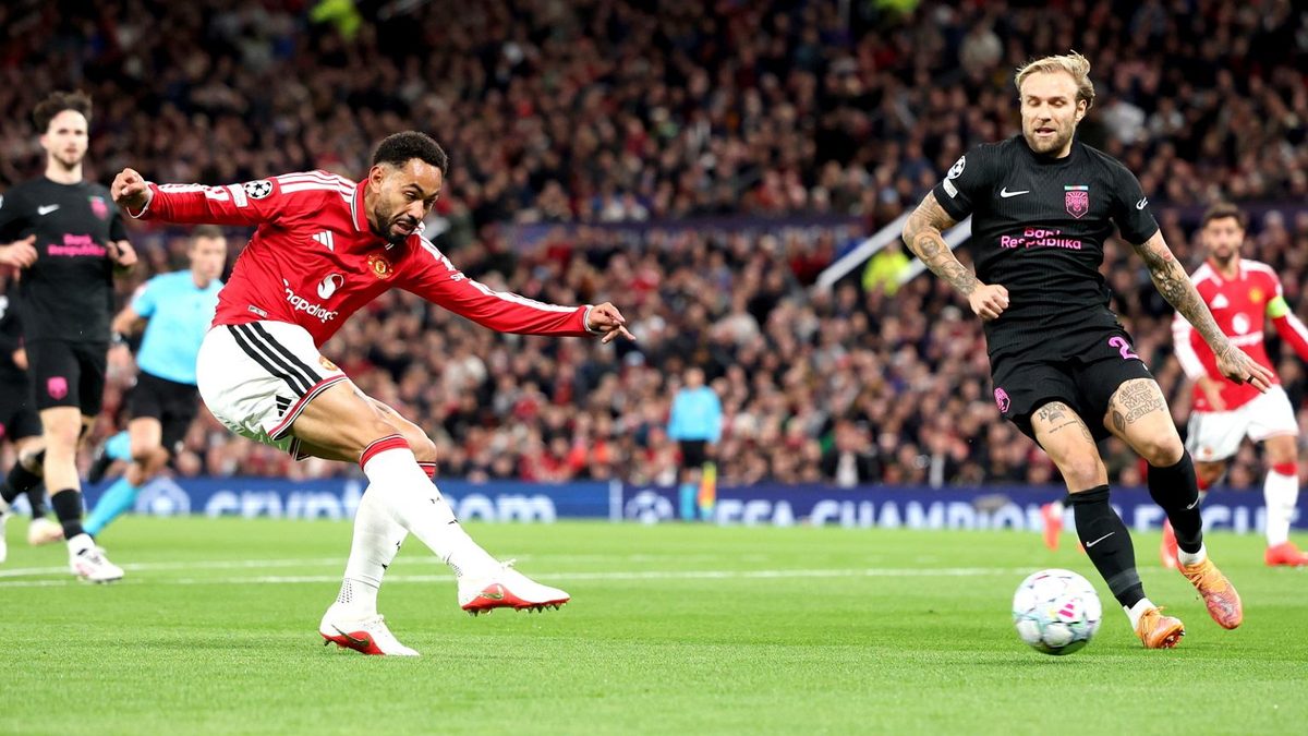 Puchacz zagrał z Manchesterem United w LM. Będzie chciał o tym zapomnieć