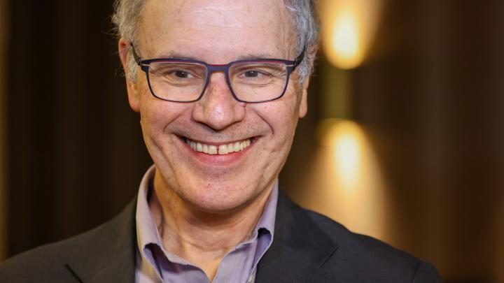 Noblista prof. Victor Ambros z polskim obywatelstwem