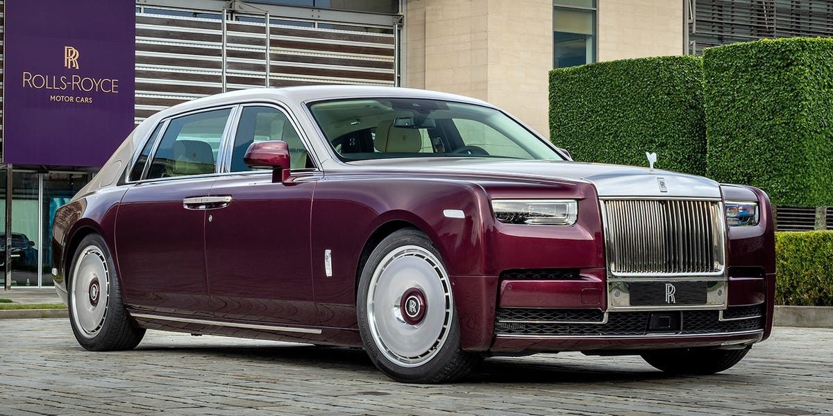 This Rolls-Royce Is Decorated with a Hummingbird Made from Shells