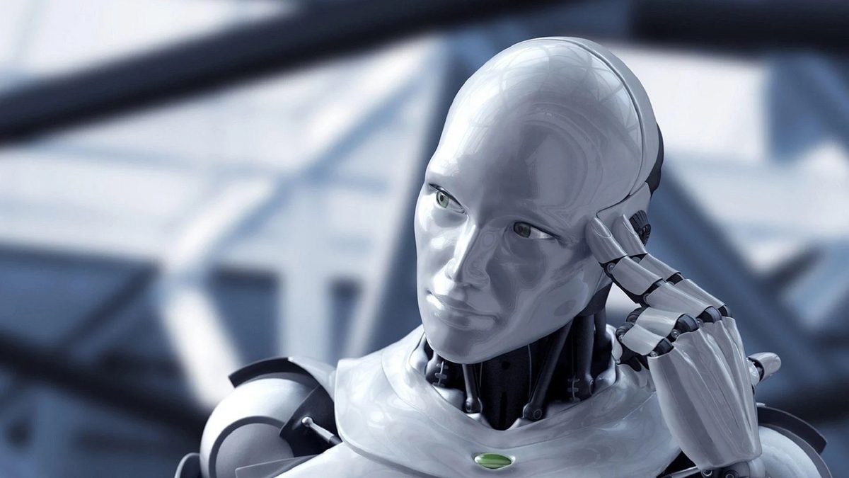 Microsoft critica a Anthropic por tratar a Claude como una persona que «sufre»